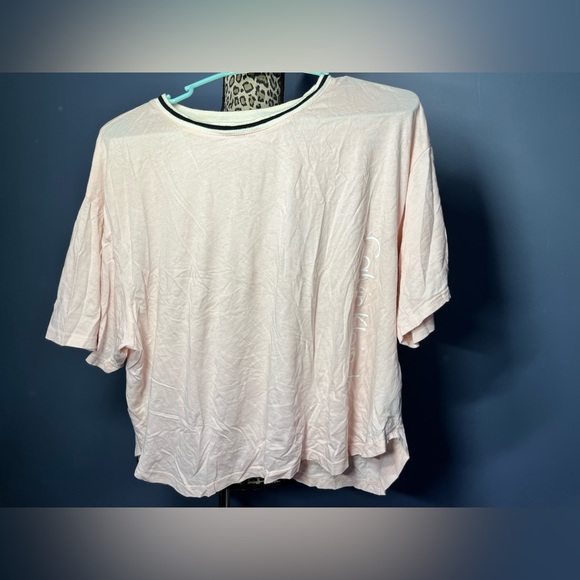 Calvin Klein Jeans Women's Pink Cropped Top - Picture 1 of 4
